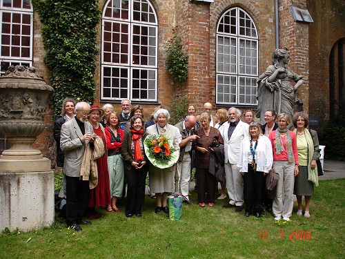 NGAT Sommerfest 2008: Gruppenbild mit Dame