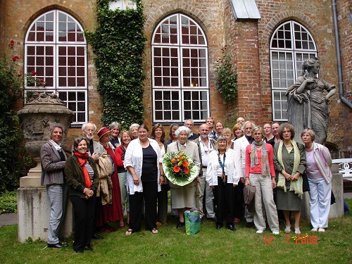 NGAT Sommerfest 2008: Gruppenbild mit Dame